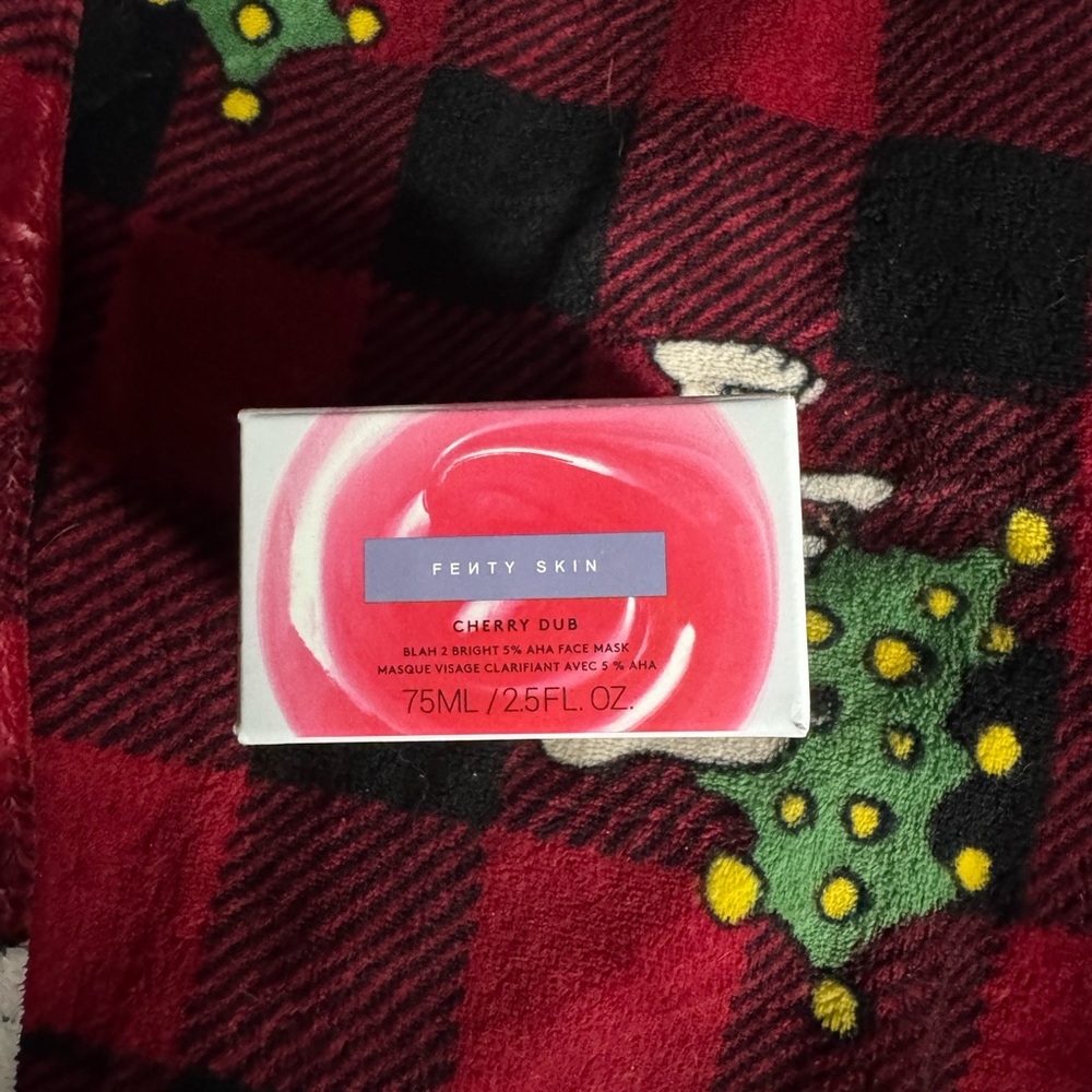 Fenty Beauty Cherry Dub Skincare Mask - Red
